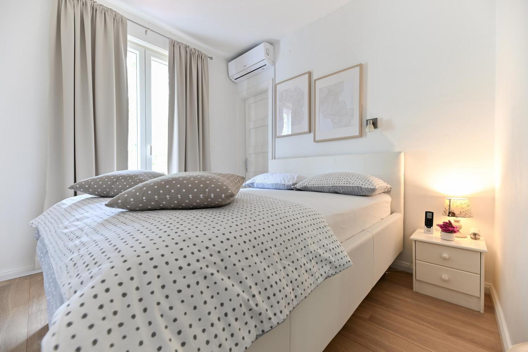 Near Zadar City Center Apartment With Free Parking And Air Condition In Each Room エクステリア 写真