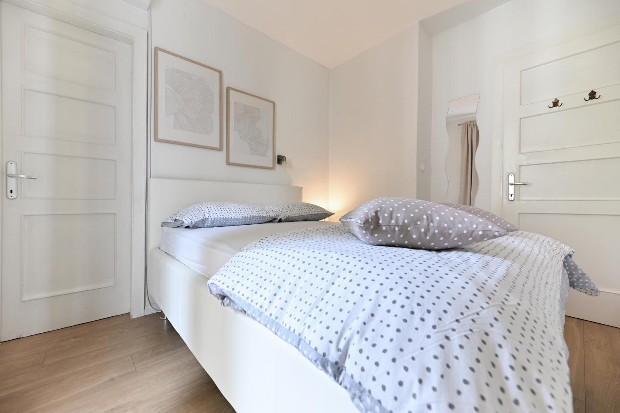 Near Zadar City Center Apartment With Free Parking And Air Condition In Each Room エクステリア 写真