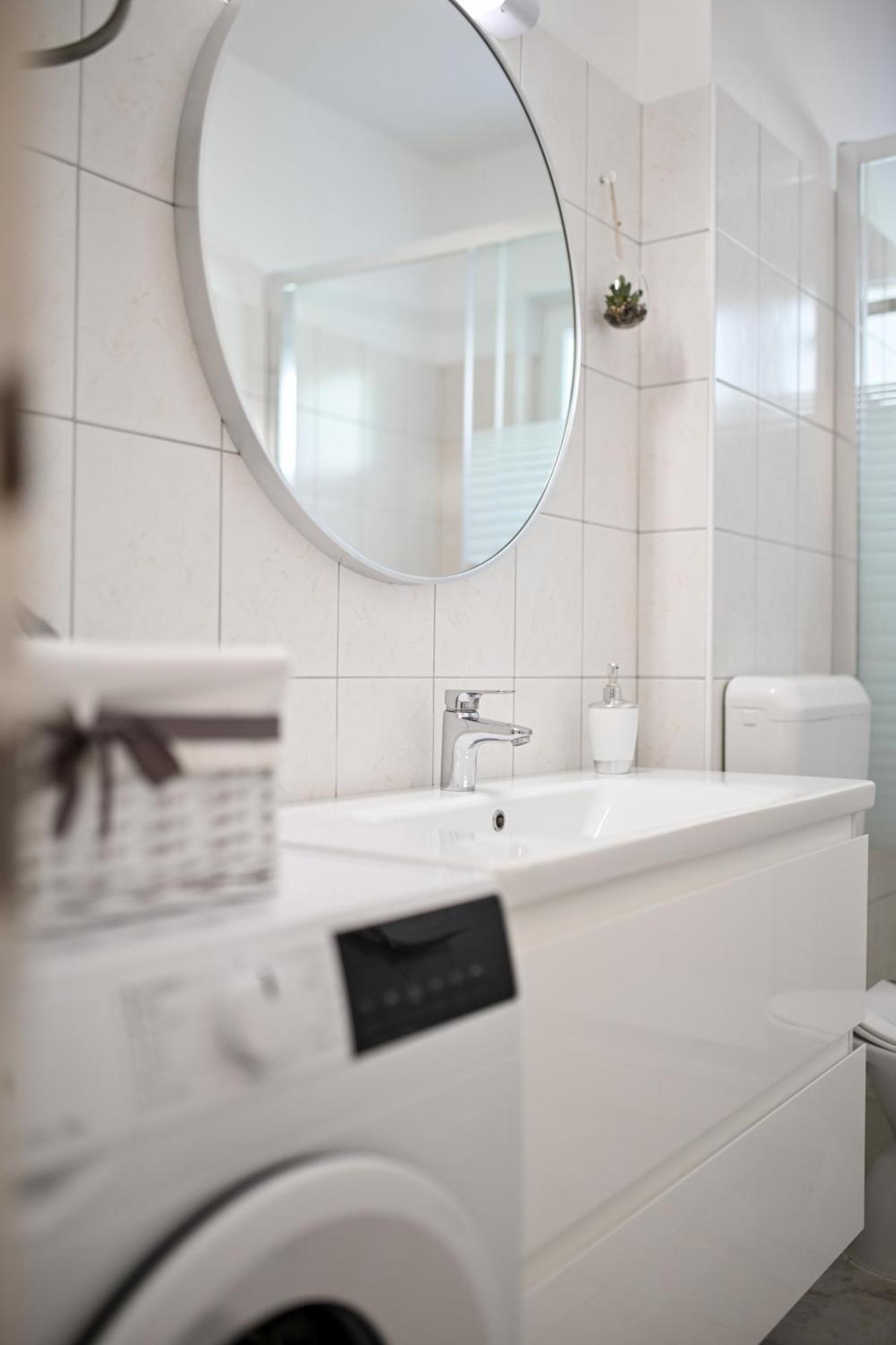 Near Zadar City Center Apartment With Free Parking And Air Condition In Each Room エクステリア 写真